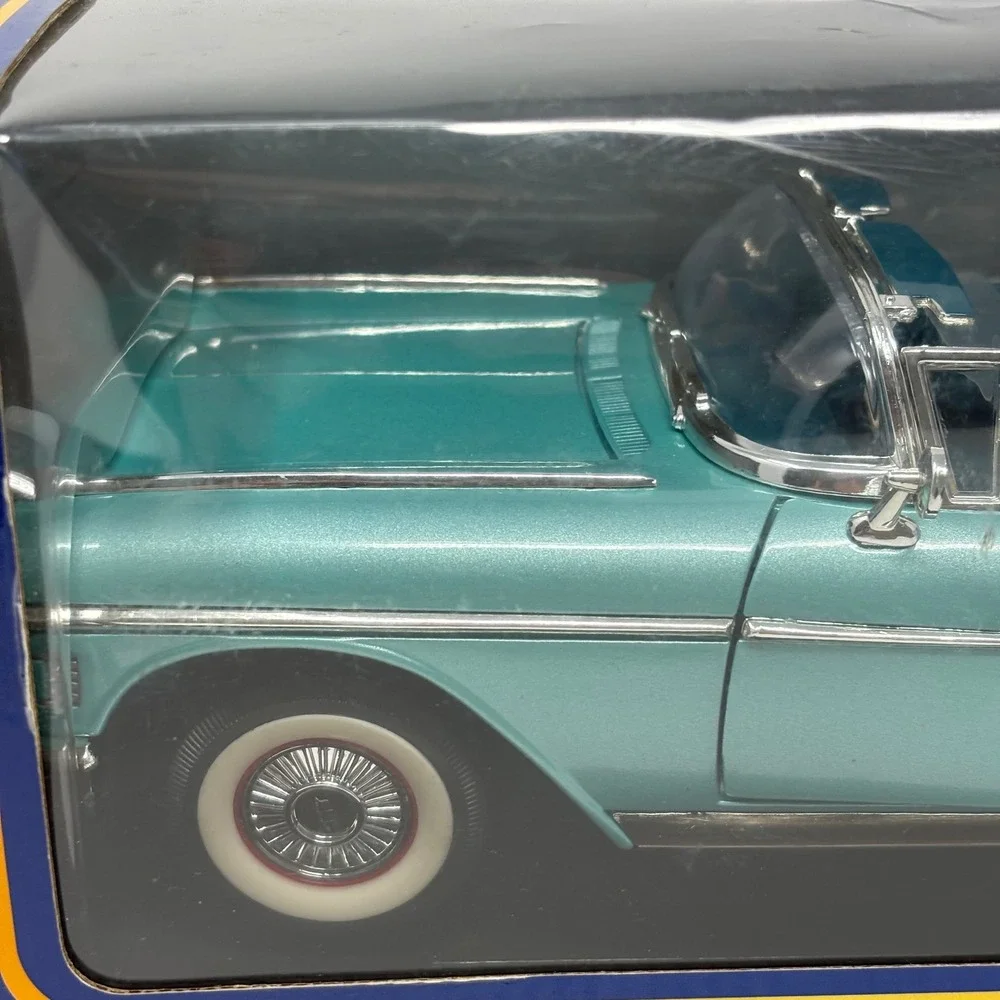 1958 Cadillac Eldorado Biarritz 1:18 American Mint Diecast Model Car Teal